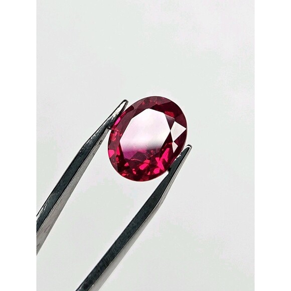 Lab-Grown Ruby Gemstone 4.06 ctw Loose High Quality Synthetic Faceted Oval Ruby - Picture 2 of 9